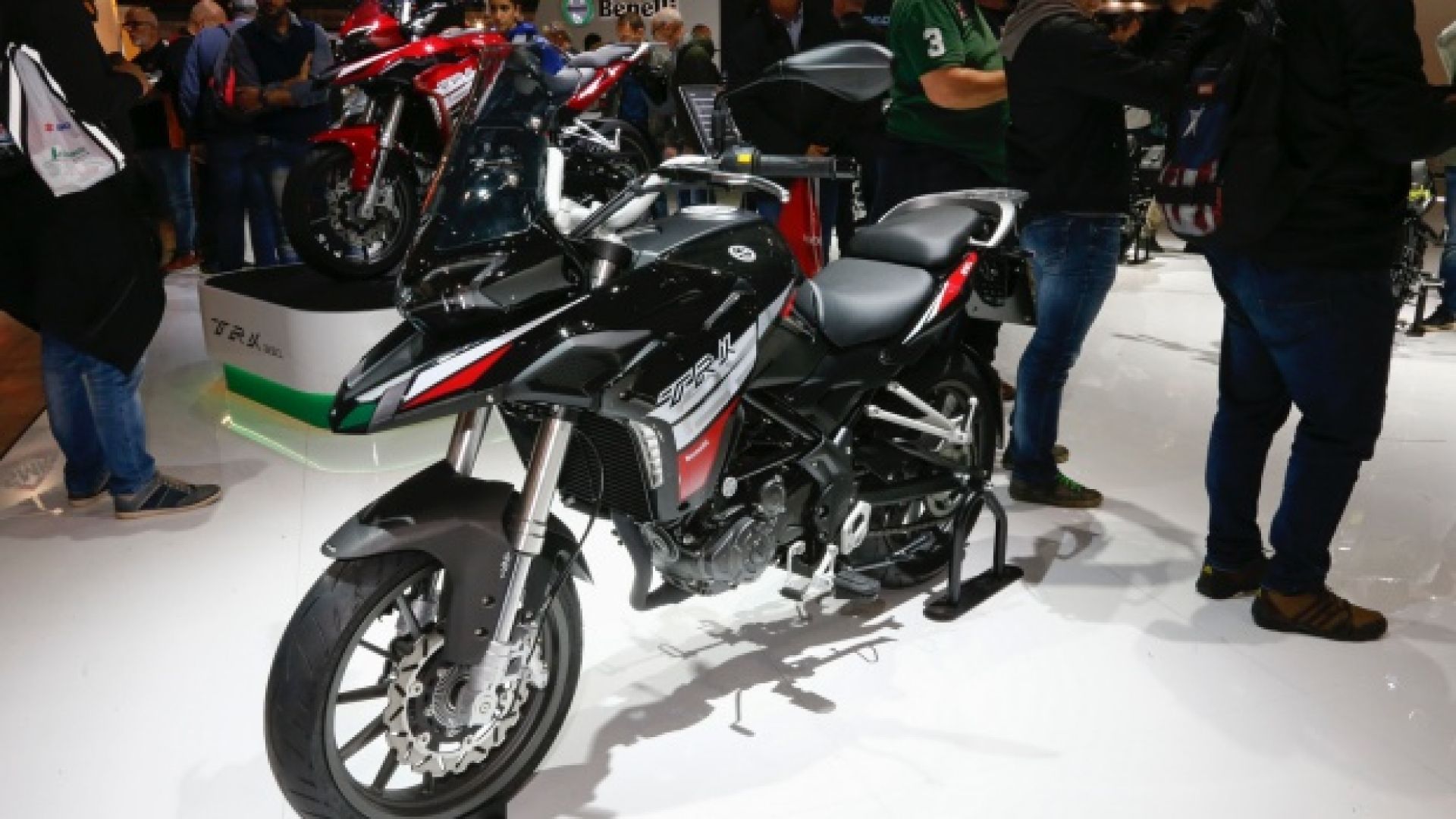 Moto News Benelli Trk Crossover Mignon Gpone Com